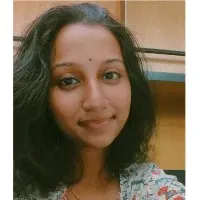 Caring and Responsible Babysitter Available in Paris 💖