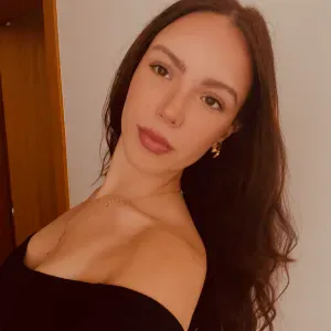 Baby-sitter, com disponibilidade em Braga 