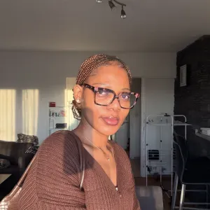 Baby-sister expérimenté au Congo et Belgique 