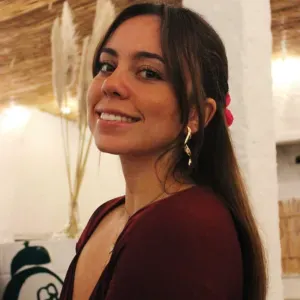 Babysitter/Educadora de infância