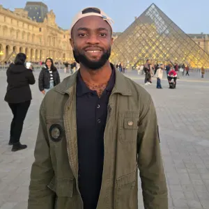 Enseignant de plus de 5ans au cameroun 