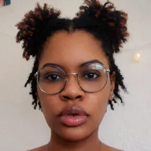  🌸 Baby-sitter sérieuse et bienveillante disponible