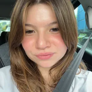 Étudiante sérieuse propose garde d'animaux – Disponible ! 