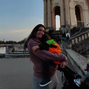 Nounou avec 3 ans d'expérience recherche d'un emploi 