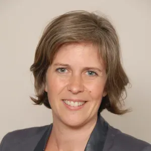 Baby-sitter expérimentée à Paris