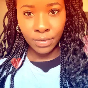 ASSC (12 ans d'exp) & étudiante en droit: Garde de confiance