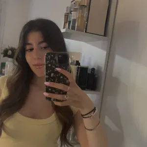 Baby-sitter expérimentée à Ajaccio 