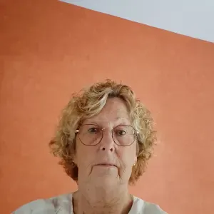 Garde enfant le soir lorsque les parents sortent 