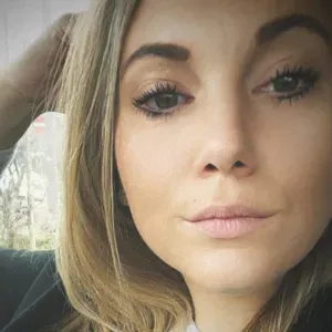 Recherche heures de ménage/repassage. Tout entretien.