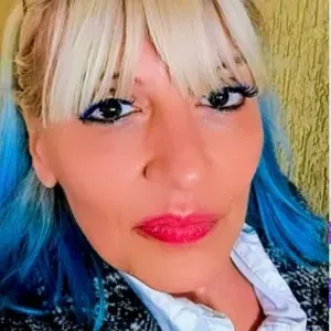 Addetta alle pulizie civili ed industriali a cassino 