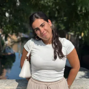 Canguro en Bilbao, con estudios en Educación Infantil