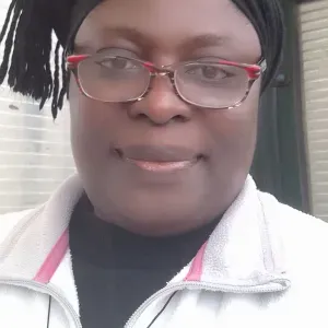 Responsible cleaner in Porto, Portugal.