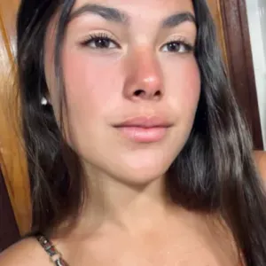 ¡Niñera en Lanzarote con mucha creatividad y paciencia!