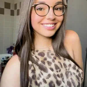 Romane étudiante Baby-sitter à Pau 