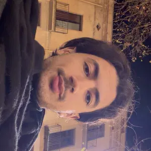 Padre busca niñera en Figueres