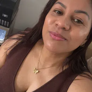 Empregada de limpeza responsável em vila Franca