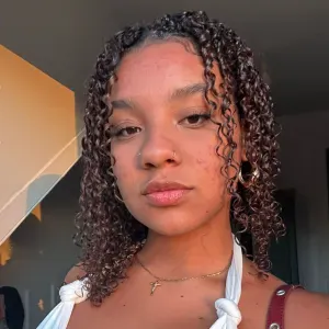 Baby-sitter com alguma experiência em Sintra!