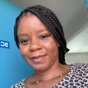 Baby-sitter expérimenté à Cayenne 