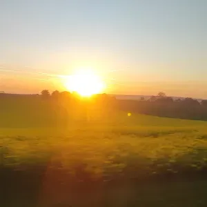 Baby-sitter à Authie peut ce déplacer à Doullens 