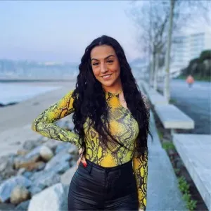 Baby sitter Iara silva !