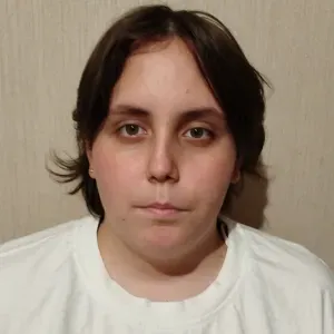 Baby-sitter disponible le soir à Lorient.