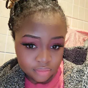 4 years experienced babysitter Wednesbury