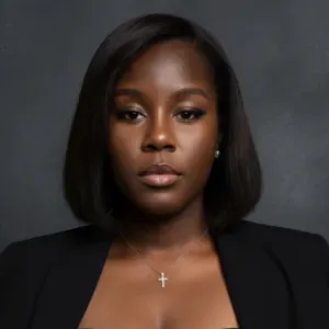 Empregada de limpeza responsável 