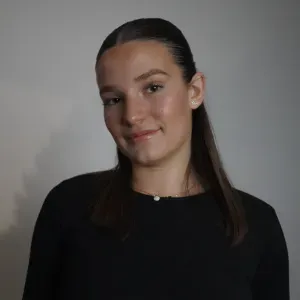 baby sitter passionnée et à l'écoute