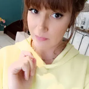 Emploi de baby-sitter Rouen les mercredis 