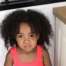 Recherche une baby-sitter