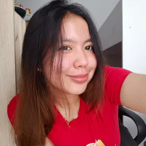 I love to take care and play with kids