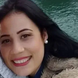 Estou à procura de uma babysitter perto de mim