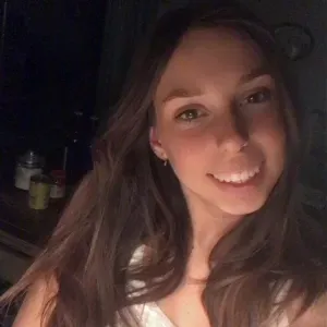 Baby-sitter en cours de formation BAFA sur dijon