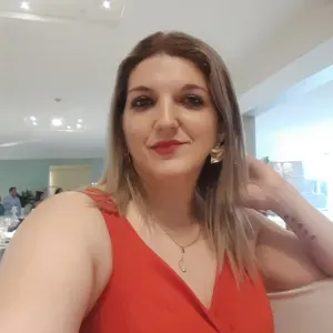 Empregada domestica responsável no porto