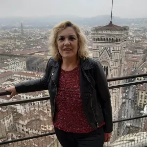 Estou à procura de uma empregada de limpeza perto de mim