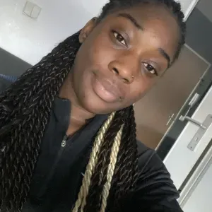 Jeune baby-sitter à Rambouillet et aux environs