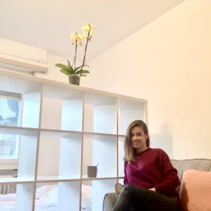 Gouvernante/Repassage expert. Responsable et attentive.