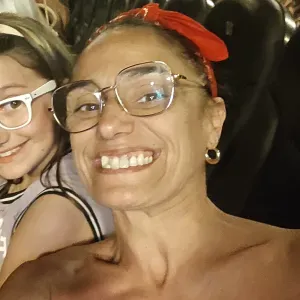 Canguro en Elche apasionada de los niños y con experiencia.