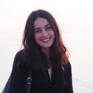 Nounou expérimentée à domicile 