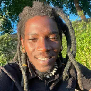 Dog-sittours à Domicile jours/nuits 