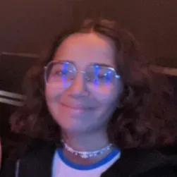 Baby-sitter calme et douce à Orléans