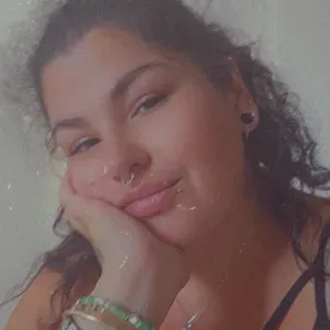 Baby-sitter expérimentée a servian 