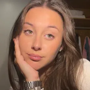 Babysitter confiável e carinhosa à sua disposição!