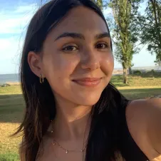 Babysitter em Ovar, Abi Andrade