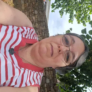 Garde d,enfants  limoges ou condat