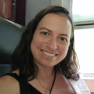Cherche nounou bienveillante 1 après-midi/semaine (évolutif)