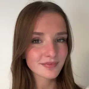 Baby-sitter motivée pour les vacances de Noël !