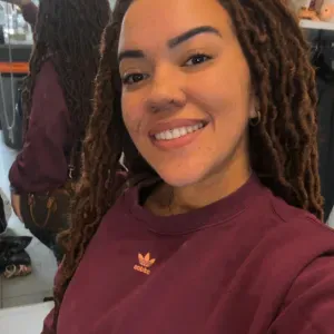 Je cherche une baby-sitter à domicile