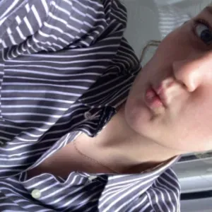 BABY-SITTER FRAÎCHEMENT QUIMPÉROISE 