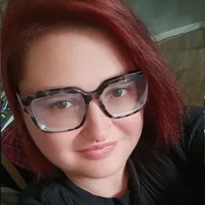 Rose, créative & patiente, prête à garder vos enfants !